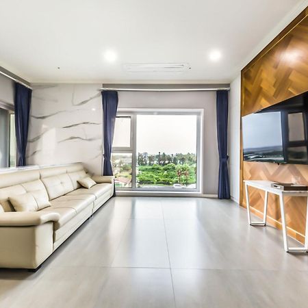 Gladsheim Hotel Seogwipo Dış mekan fotoğraf