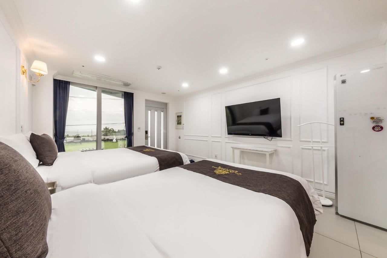 Gladsheim Hotel Seogwipo Dış mekan fotoğraf