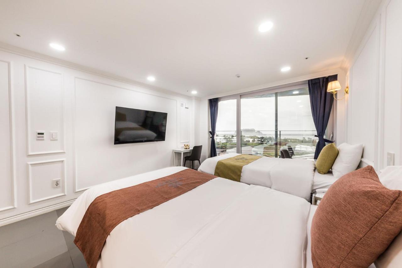 Gladsheim Hotel Seogwipo Dış mekan fotoğraf