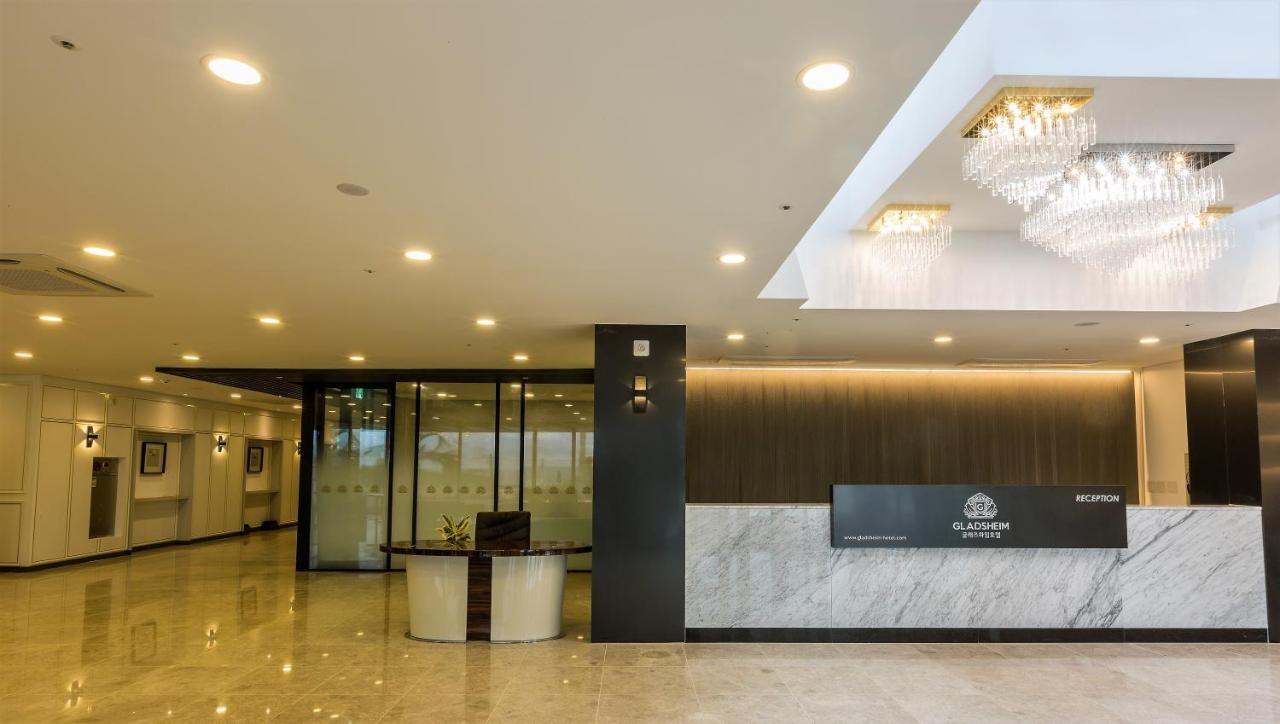 Gladsheim Hotel Seogwipo Dış mekan fotoğraf